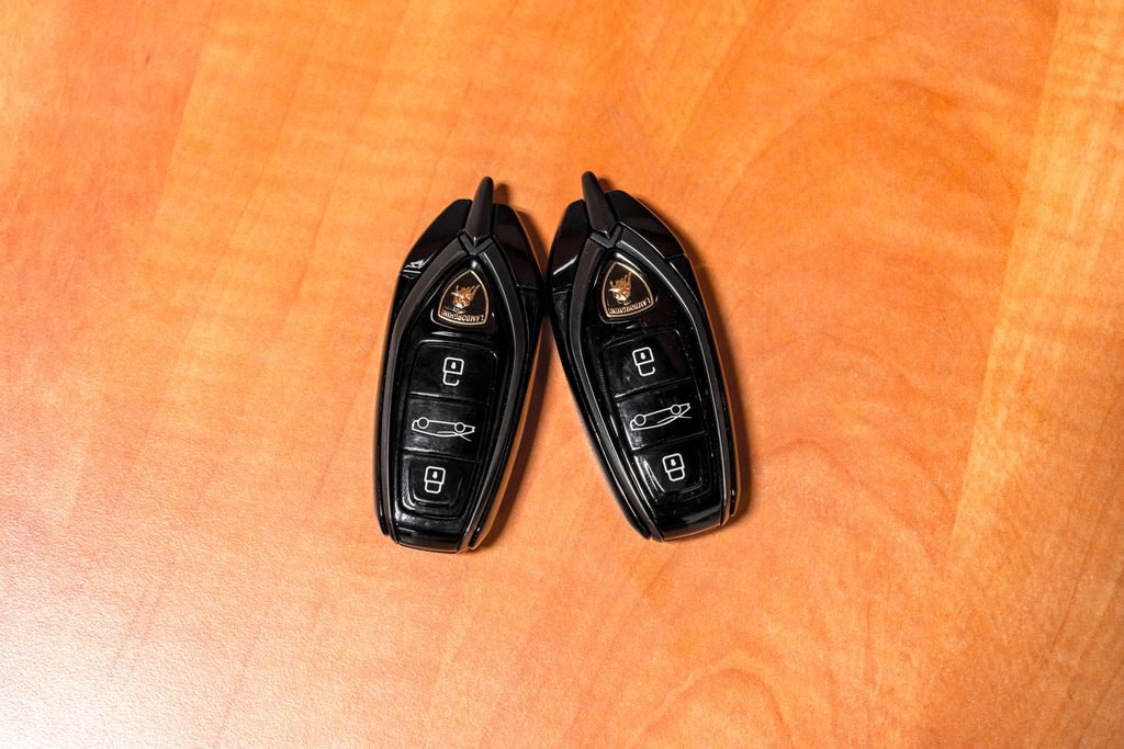 Used 2025 Lamborghini Revuelto image 58