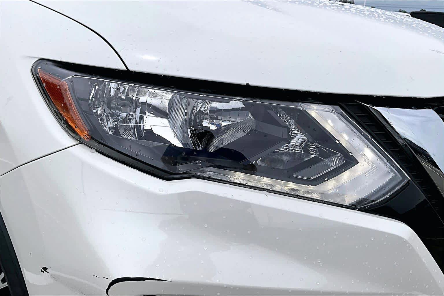 Used 2020 Nissan Rogue SV w/ Premium Package AWD/4WD image 27