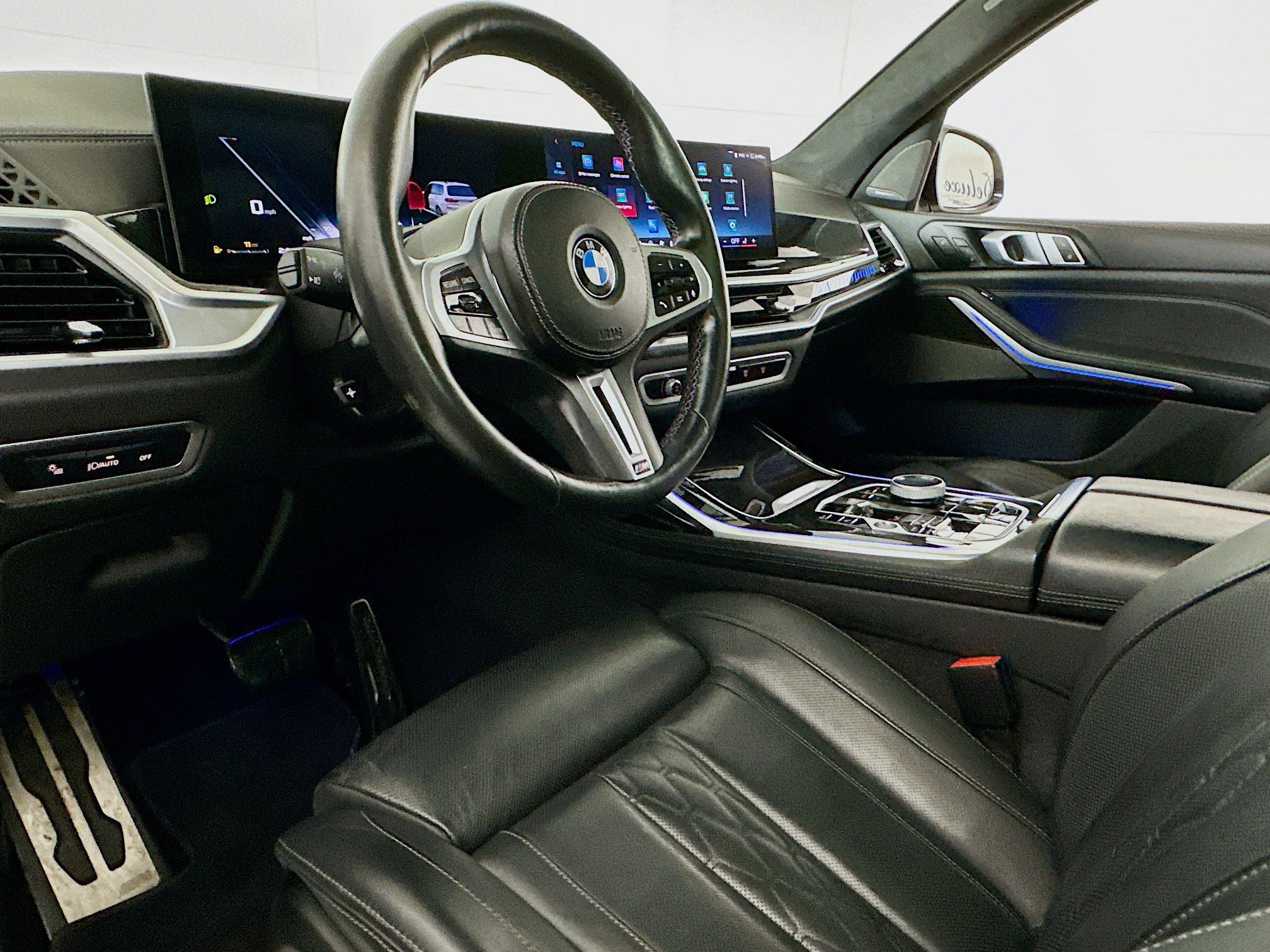 Used 2025 BMW X7 M60i AWD/4WD image 7
