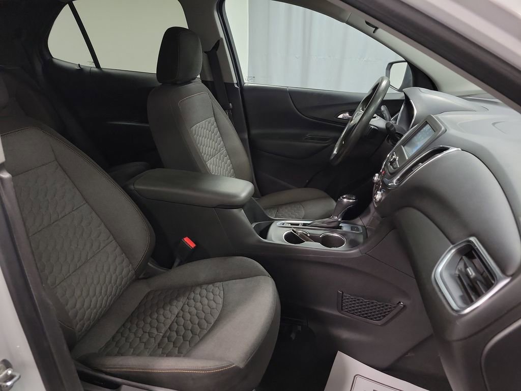 Used 2018 Chevrolet Equinox LT image 25