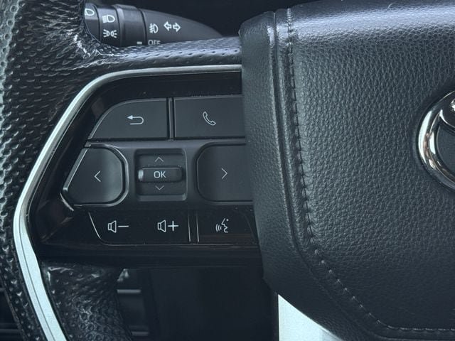 Used 2024 Toyota Tundra Platinum AWD/4WD image 13