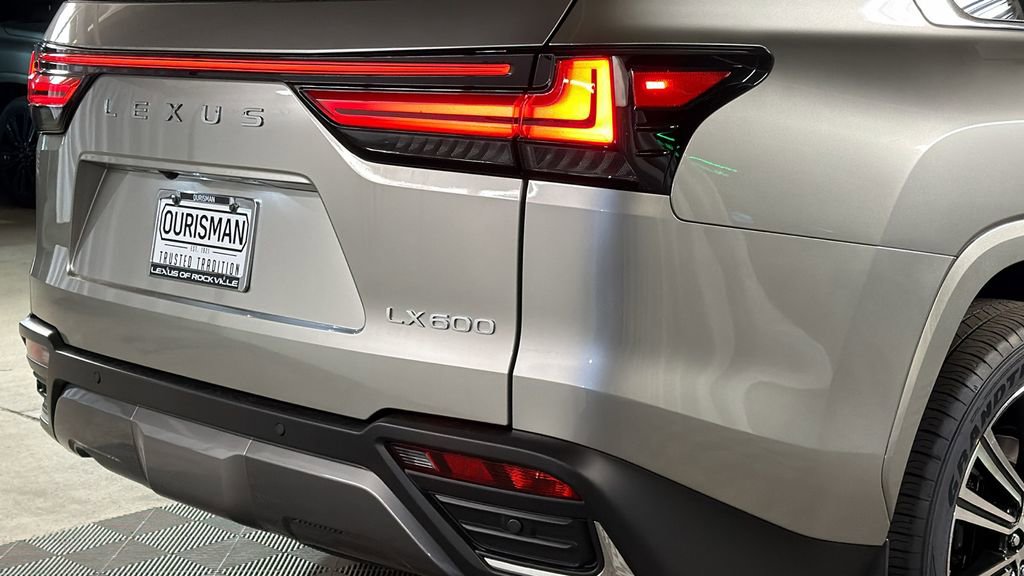 New 2026 Lexus LX 600 4WD w/ Luxury Package image 8