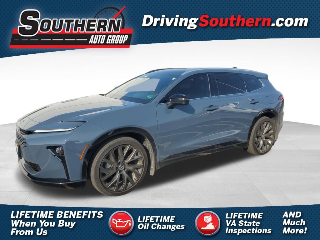 Used 2025 Toyota Crown Signia w/ Advanced Technology Package