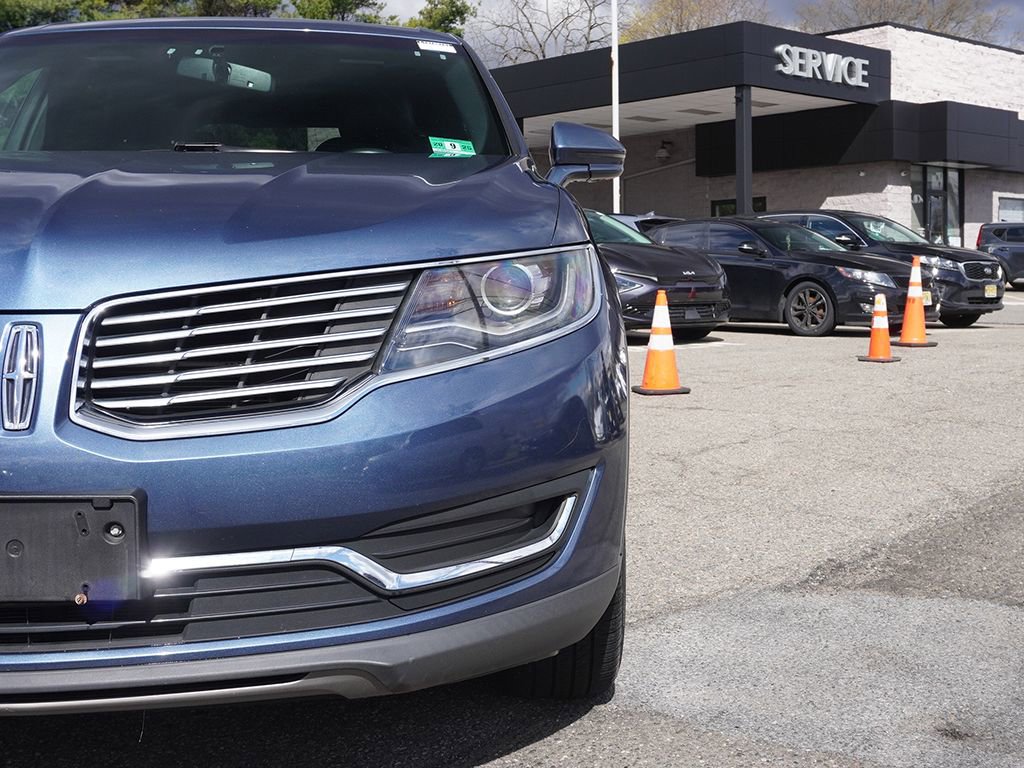 Used 2018 Lincoln MKX Premiere image 11