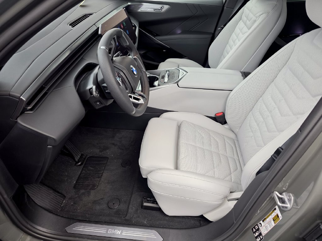 New 2027 BMW X5 xDrive40i w/ Climate Package AWD/4WD image 7