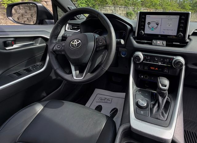 Used 2021 Toyota RAV4 XSE w/ XSE Grade Weather Package image 10