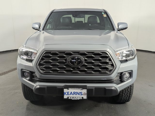 Used 2021 Toyota Tacoma TRD Off-Road AWD/4WD image 3