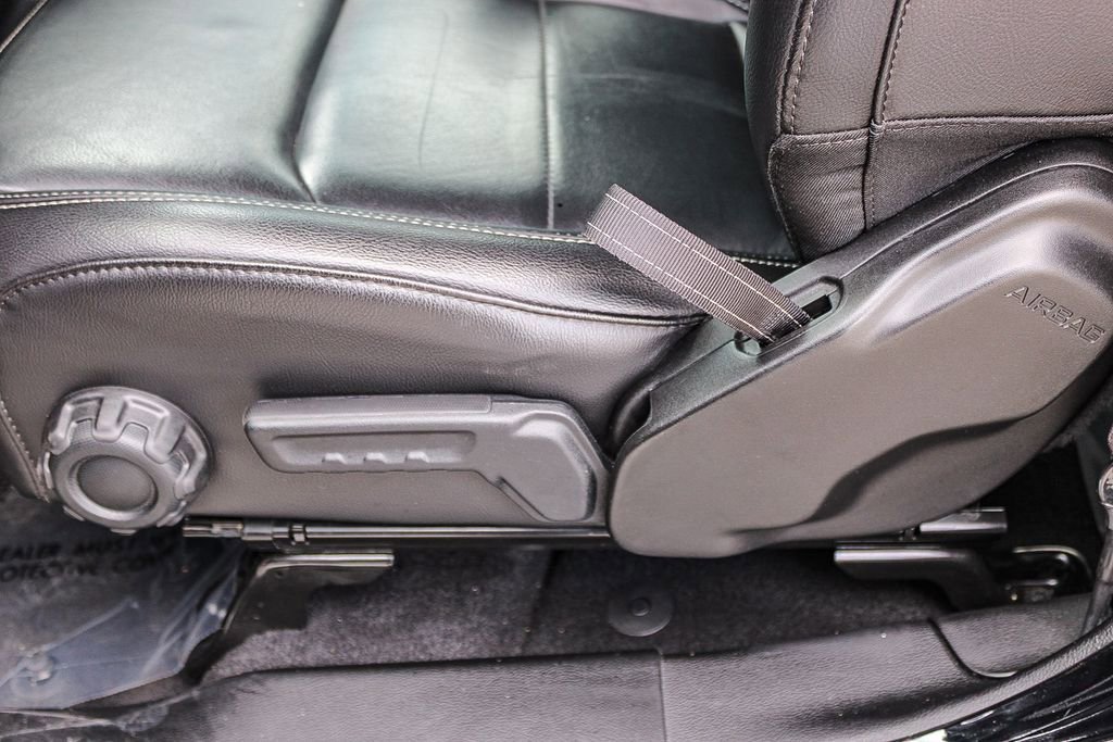 Used 2023 Jeep Wrangler Unlimited Sahara image 20