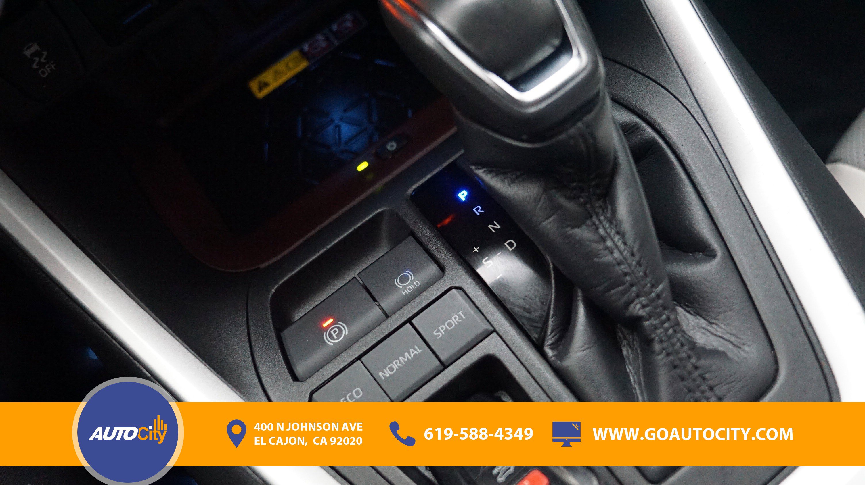 Used 2022 Toyota RAV4 Limited FWD image 24