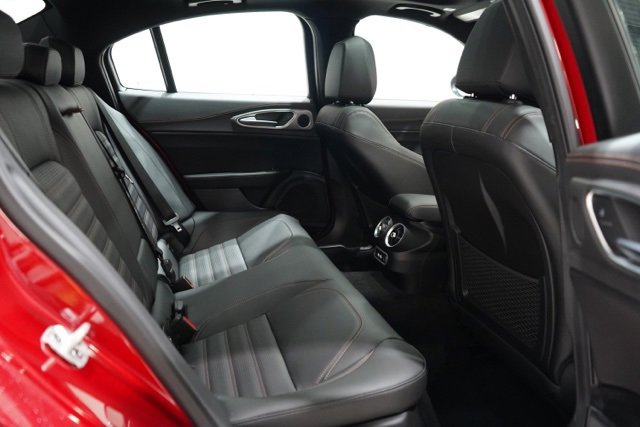 New 2025 Alfa Romeo Giulia Intensa AWD w/ Driving Assist Package image 33
