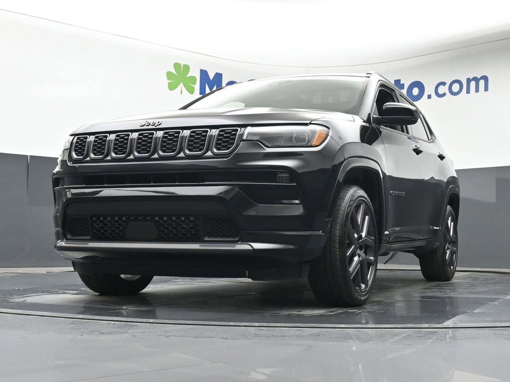Used 2025 Jeep Compass Limited w/ High Altitude Package image 6