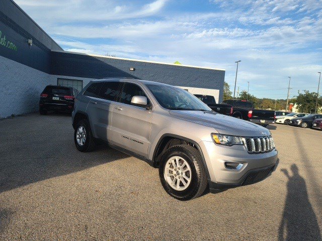 Used 2019 Jeep Grand Cherokee Laredo image 7