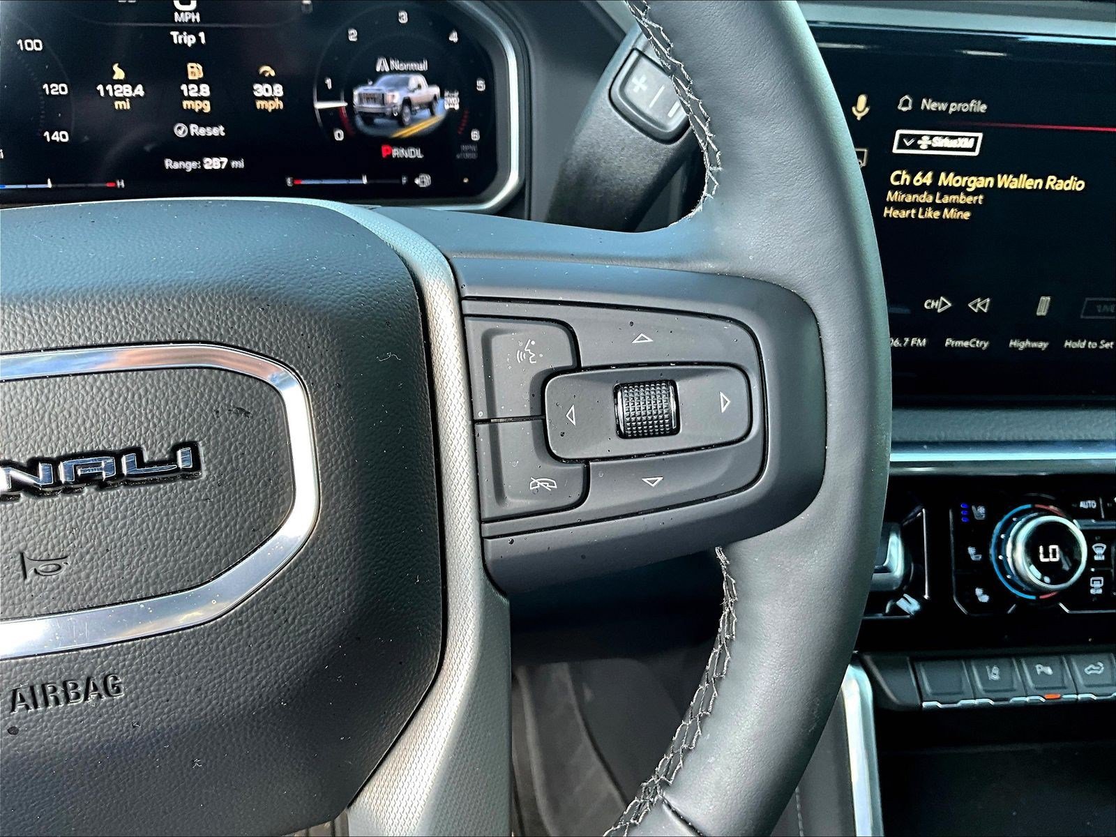 Used 2026 GMC Sierra 2500 Denali w/ Denali Reserve Package AWD/4WD image 13