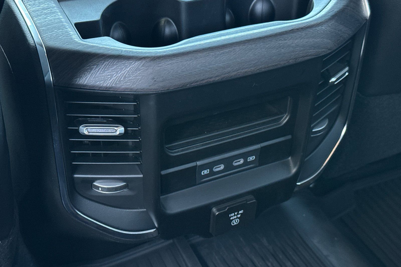 New 2026 RAM 3500 Laramie w/ Night Edition AWD/4WD image 15
