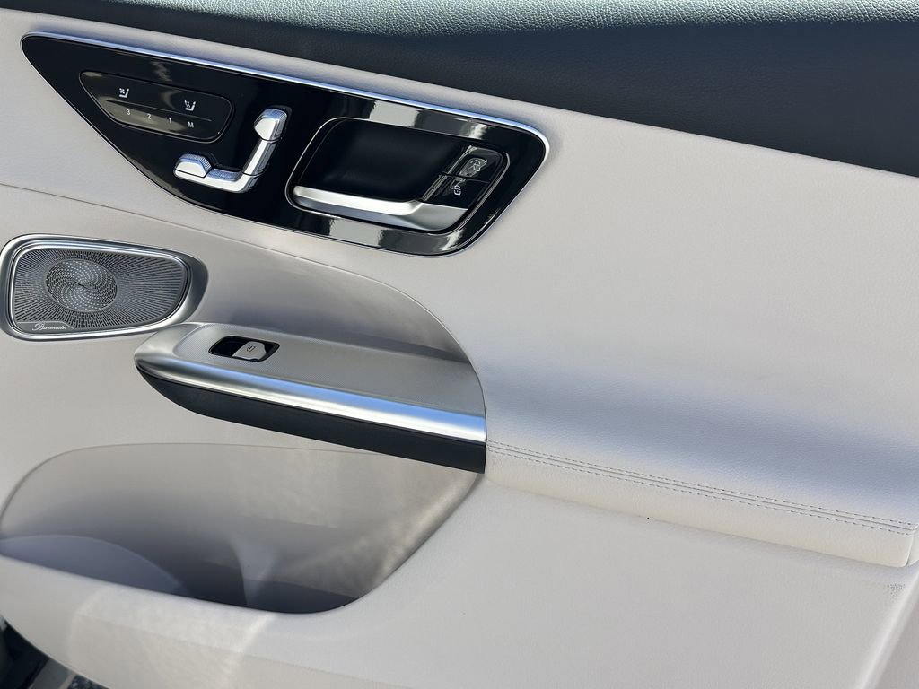 New 2026 Mercedes-Benz GLC 300 4MATIC image 16