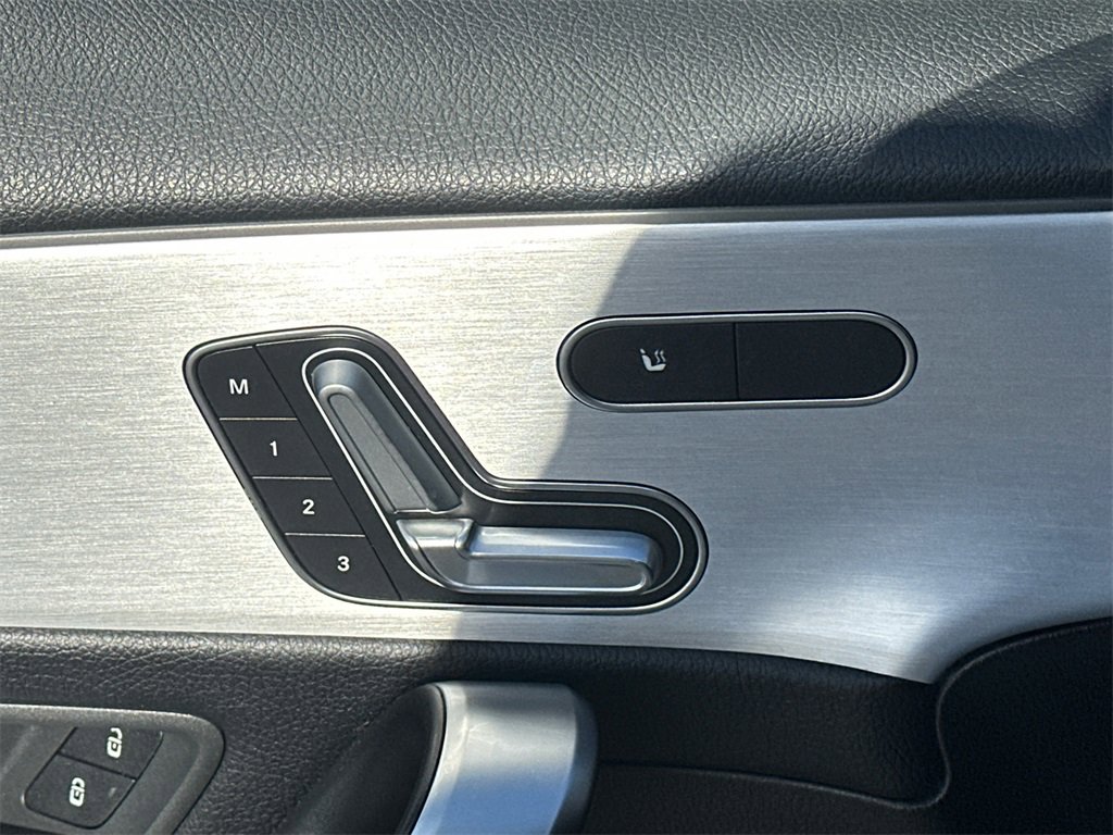 Used 2019 Mercedes-Benz A 220 A 220 image 11