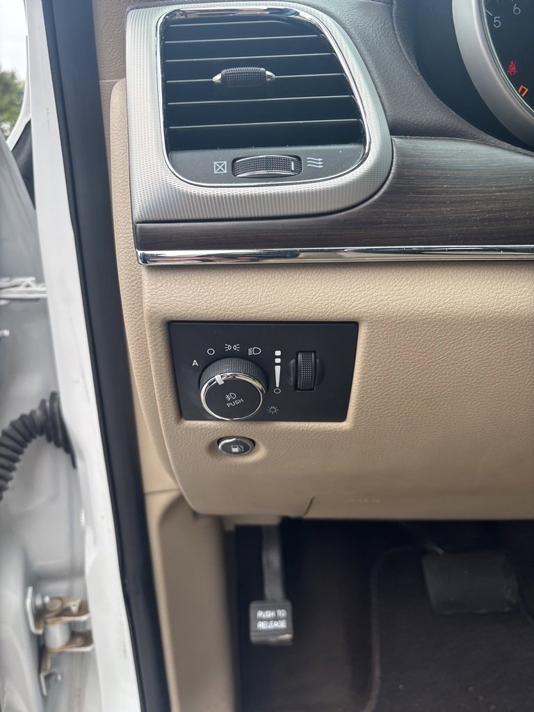 Used 2020 Jeep Grand Cherokee Summit image 19