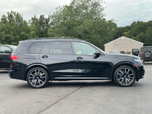Used 2022 BMW X7 xDrive40i w/ M Sport Package AWD/4WD image 8