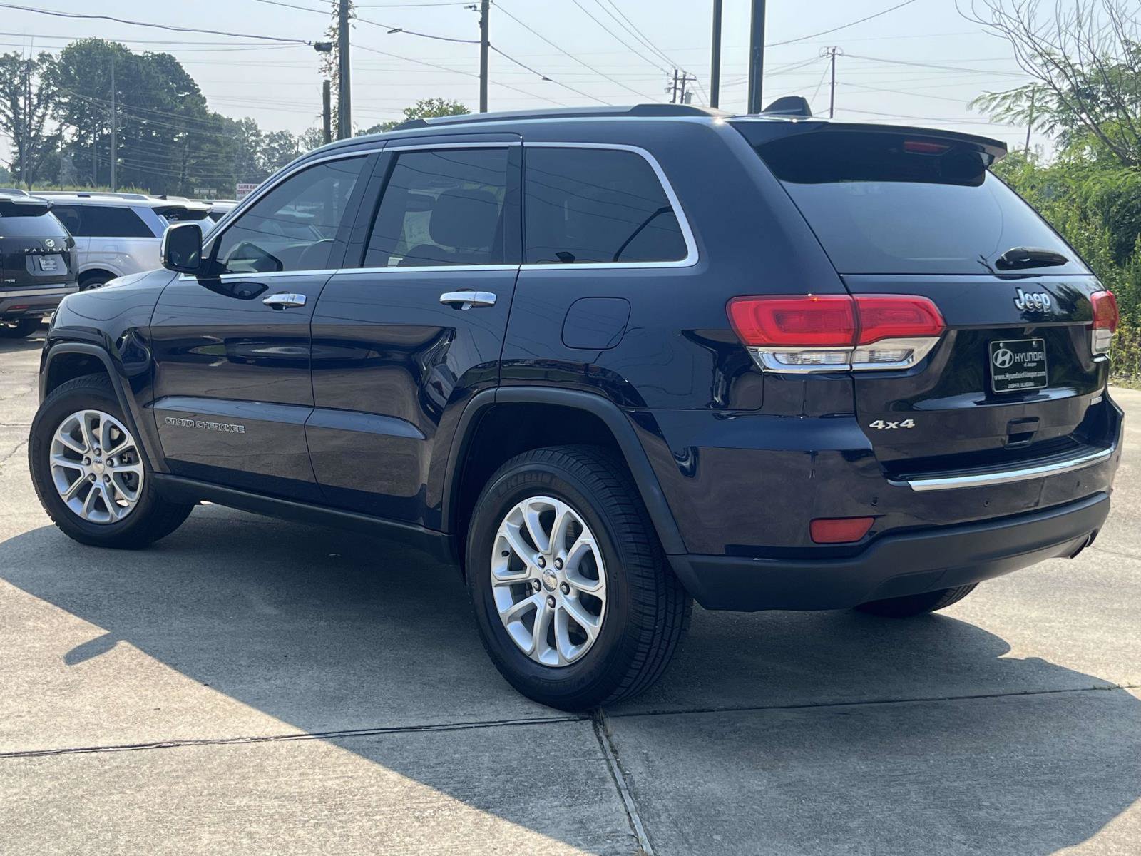 Used 2017 Jeep Grand Cherokee Limited AWD/4WD image 5