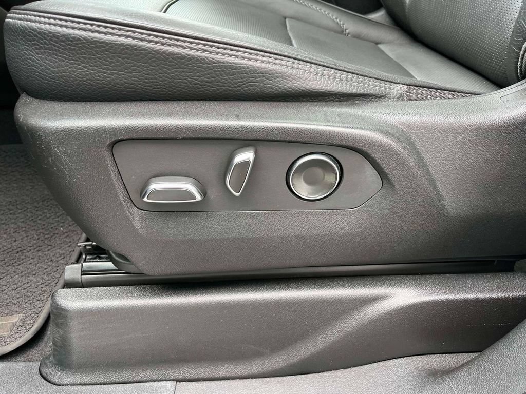 Certified 2023 GMC Yukon Denali AWD/4WD image 30