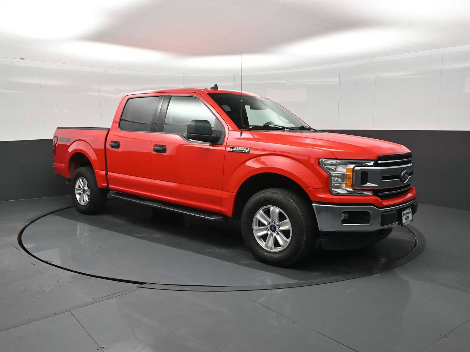 Used 2020 Ford F150 XLT image 1