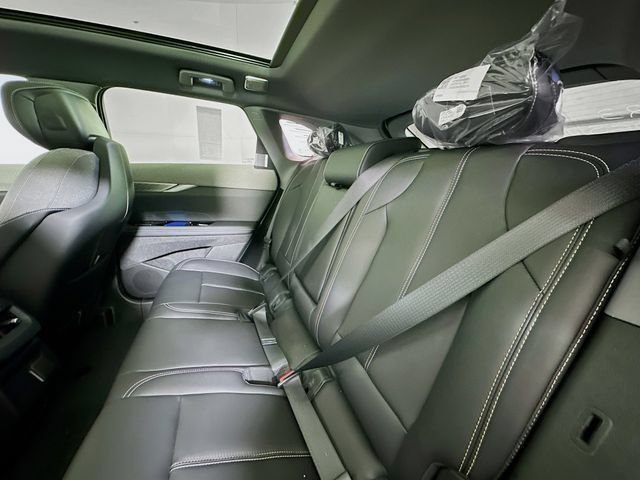 New 2026 Cadillac Optiq Luxury 1 RWD image 18