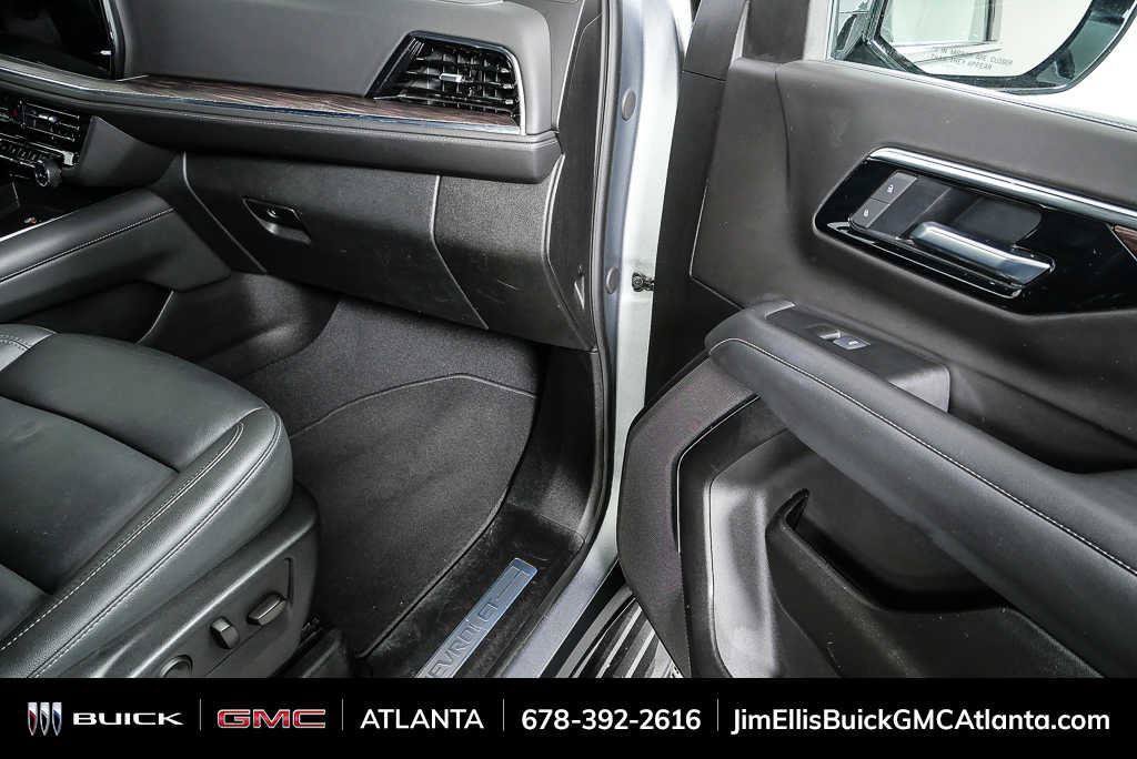 Used 2025 Chevrolet Tahoe LT AWD/4WD image 24