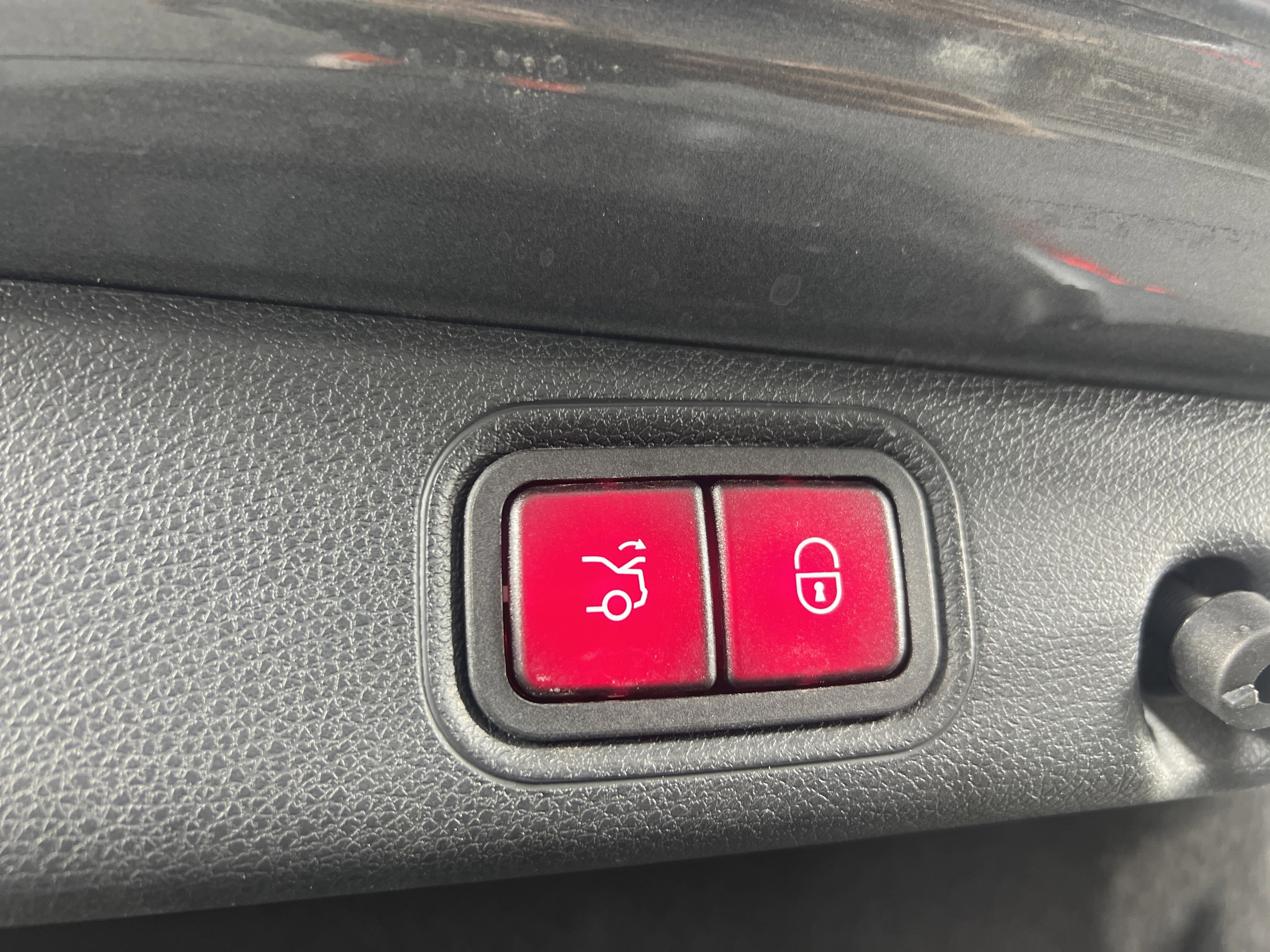 Used 2017 Mercedes-Benz E 300 4MATIC image 10