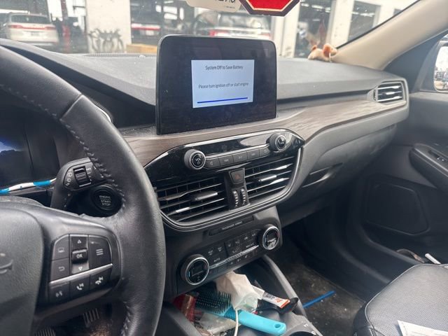 Used 2020 Ford Escape Titanium w/ Titanium Premium Package 2.0 image 11