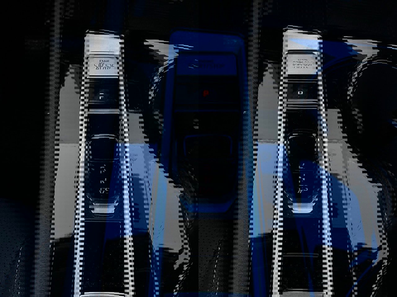 Used 2025 Volkswagen Atlas SE image 25