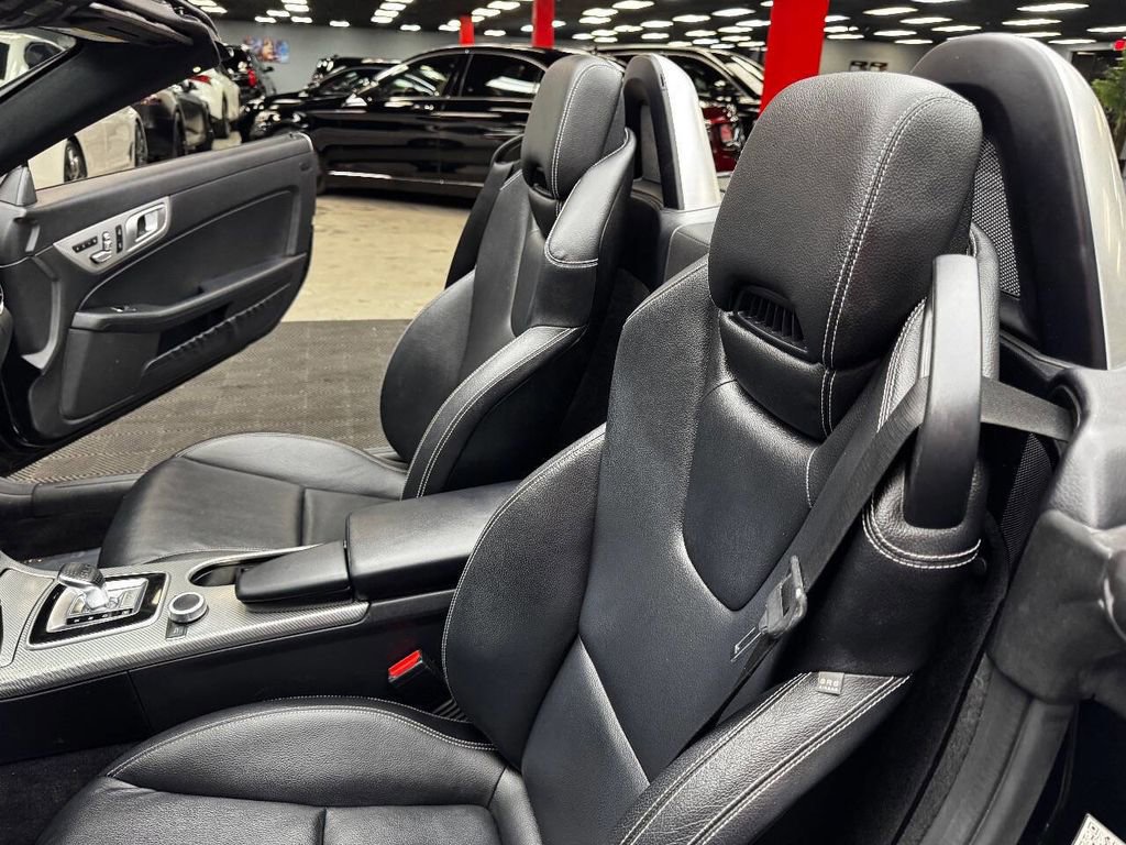 Used 2019 Mercedes-Benz SLC 300 w/ Premium Package image 47