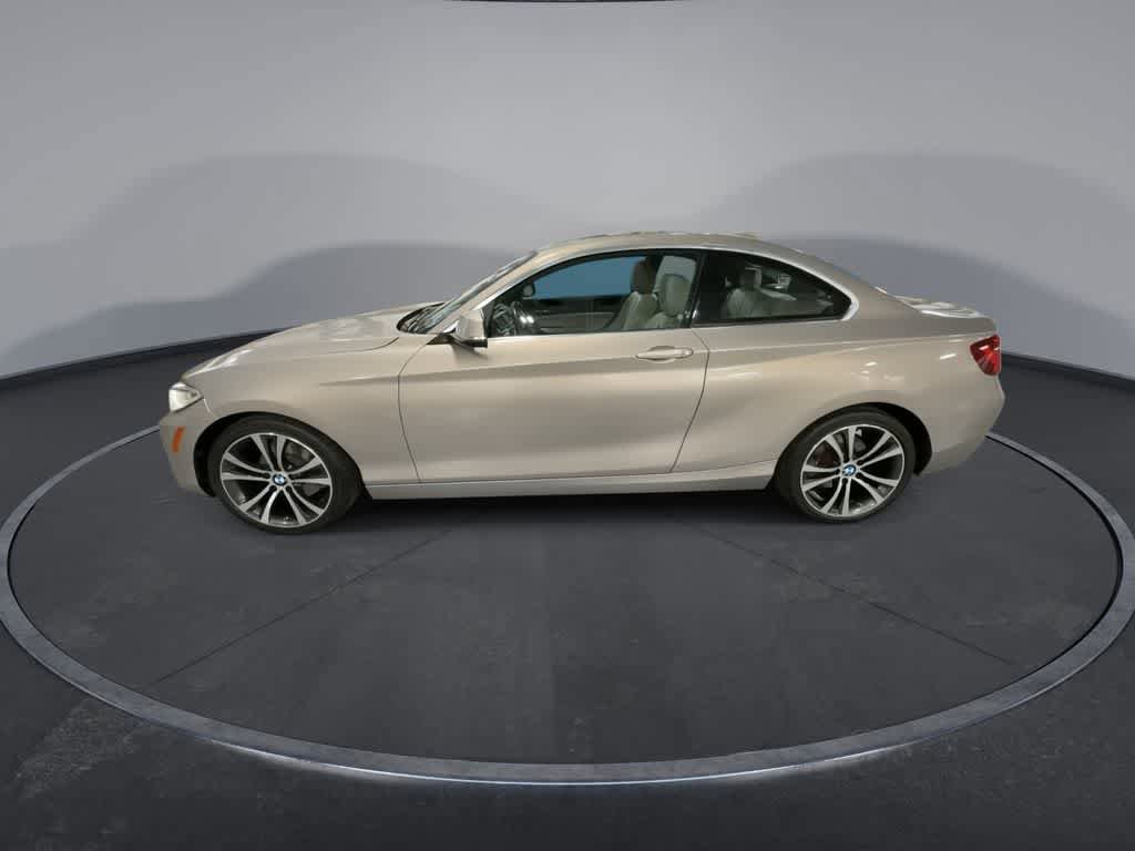 Used 2017 BMW 230i xDrive Coupe image 5