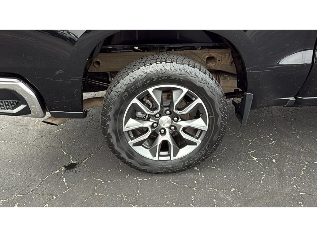 Used 2024 Chevrolet Silverado 1500 LT AWD/4WD image 13