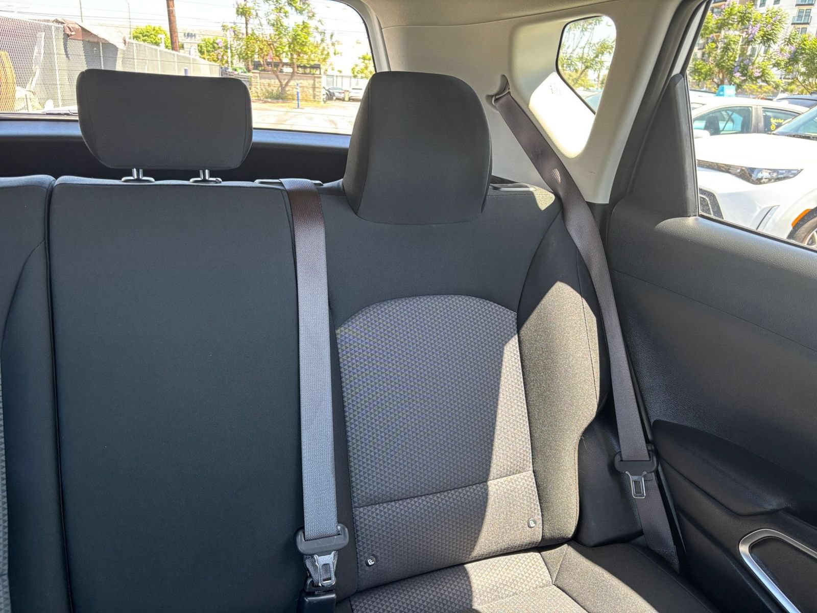 Used 2025 Kia Soul LX w/ LX Technology Package FWD image 37