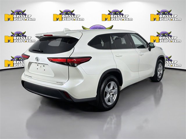 Used 2021 Toyota Highlander LE image 5