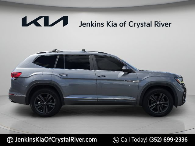 Used 2022 Volkswagen Atlas SEL R-Line AWD/4WD image 4