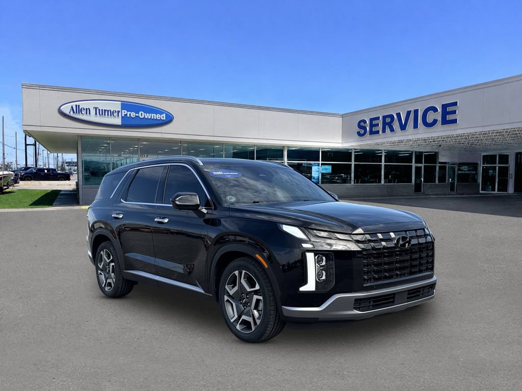 Used 2024 Hyundai Palisade Limited FWD image 2