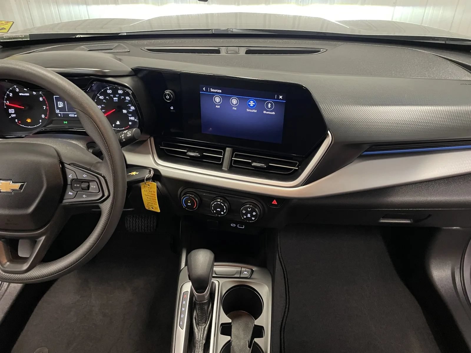Used 2026 Chevrolet Trax LS w/ Driver Confidence Package FWD image 28