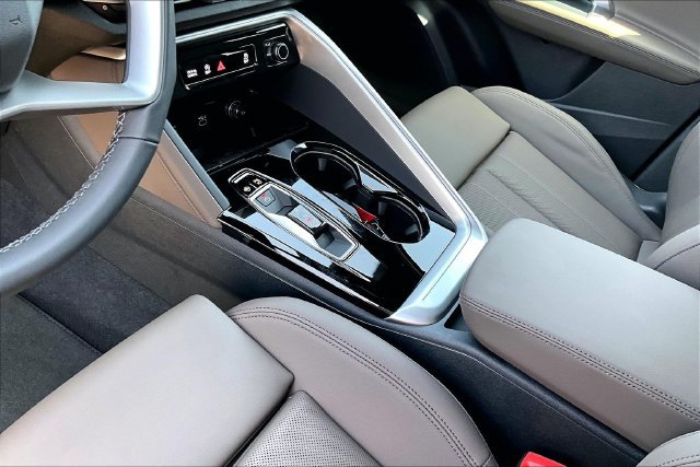 New 2026 Audi Q5 Premium Plus AWD/4WD image 14
