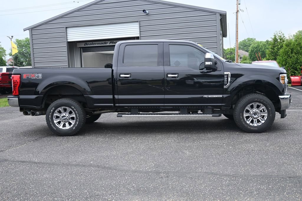 Used 2019 Ford F250 XLT w/ XLT Premium Package AWD/4WD image 4