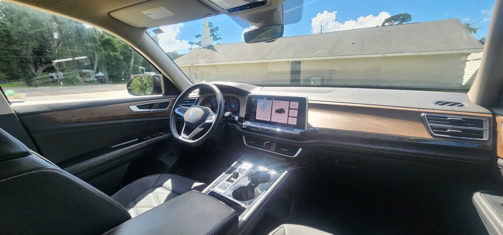 Used 2025 Volkswagen Atlas SE AWD/4WD image 27
