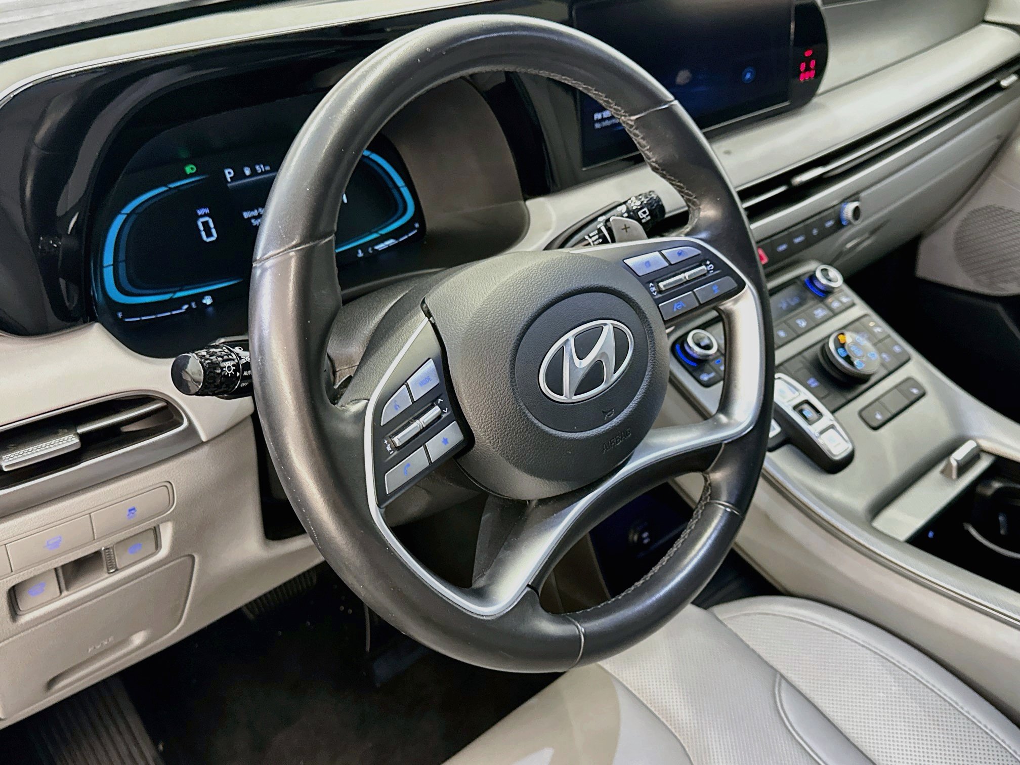 Used 2024 Hyundai Palisade SEL AWD/4WD image 18