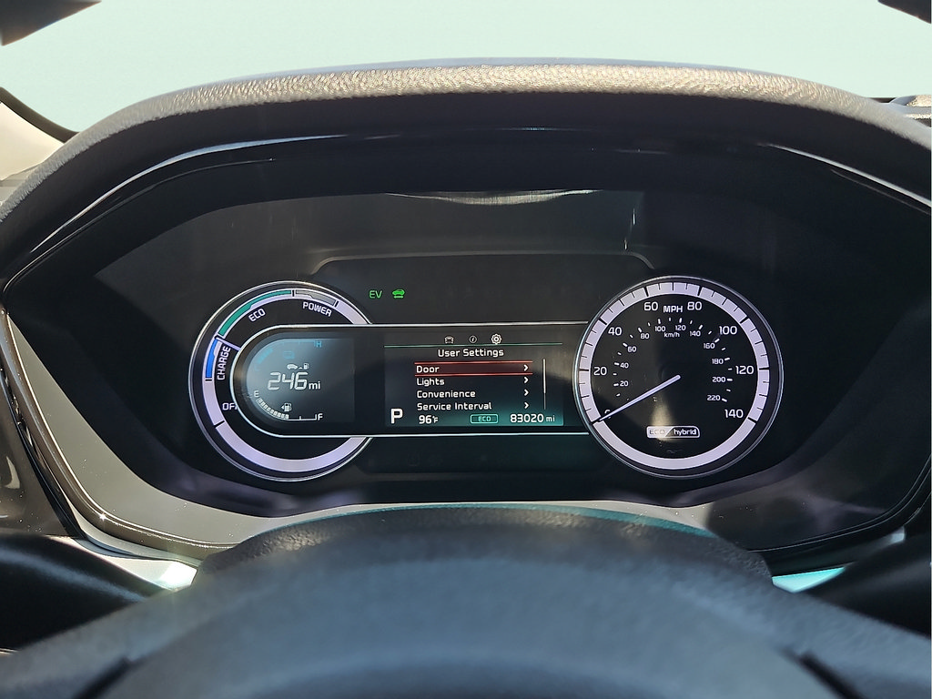 Used 2020 Kia Niro LX FWD image 18