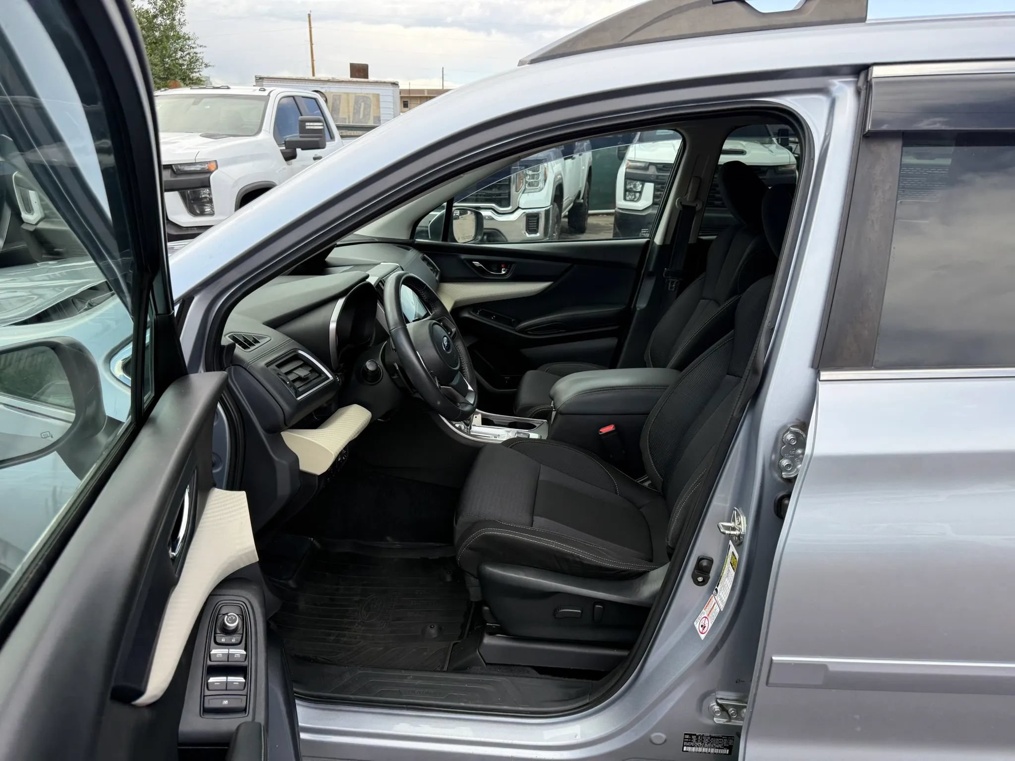 Used 2019 Subaru Ascent Premium AWD/4WD image 13