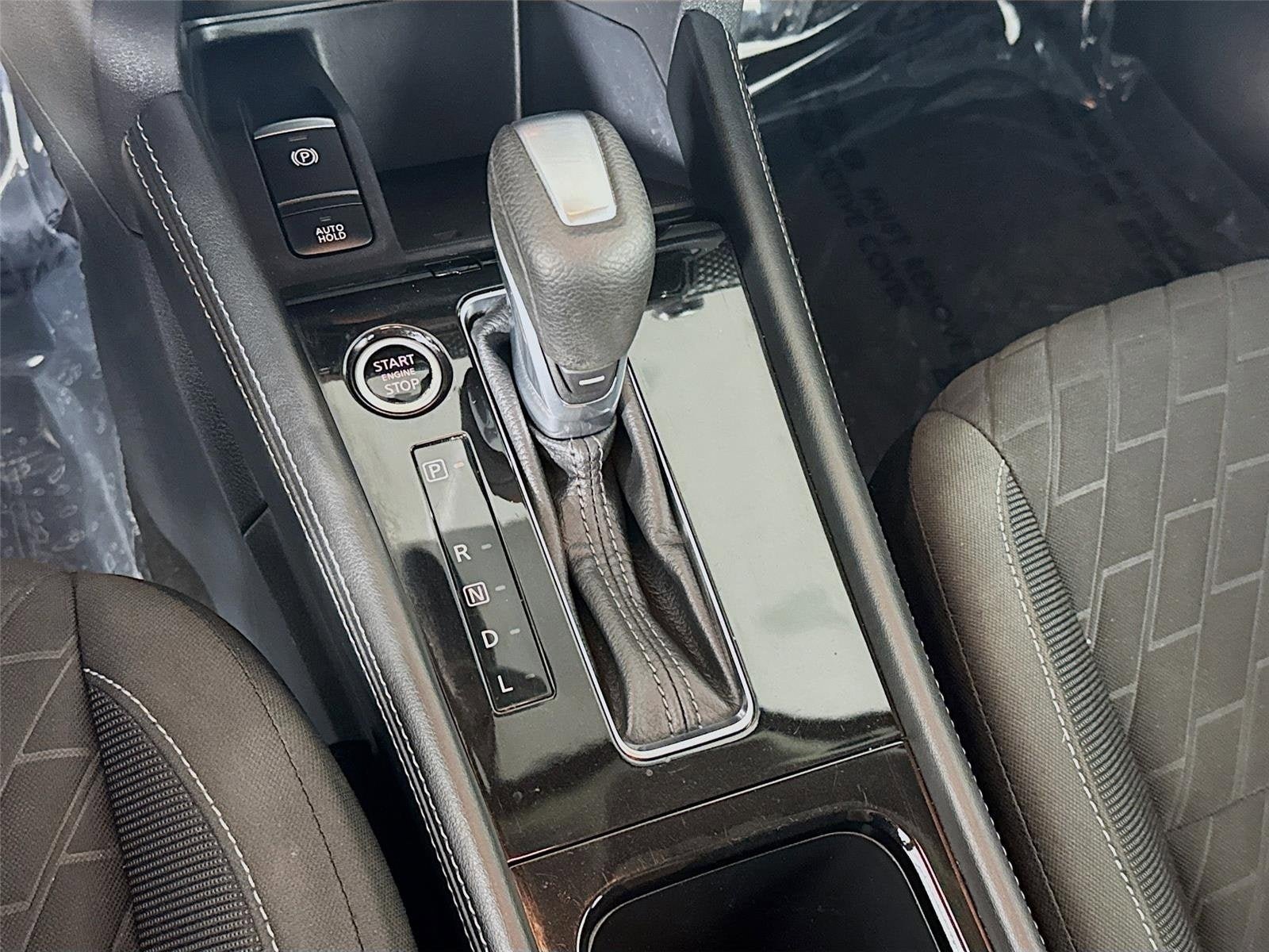 Certified 2021 Nissan Kicks SV FWD image 17