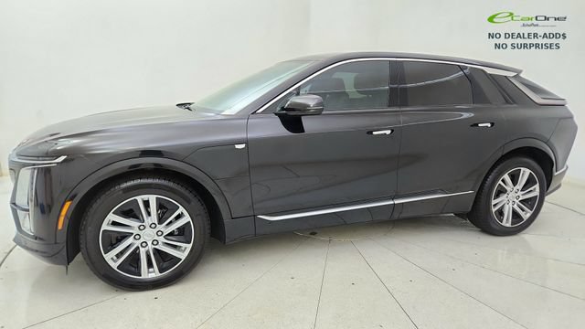 Used 2024 Cadillac Lyriq Tech RWD image 3