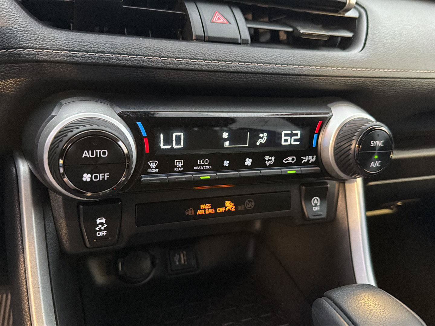 Certified 2023 Toyota RAV4 XLE FWD image 27
