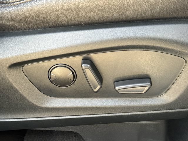Used 2022 Ford Explorer Limited w/ Equipment Group 301A RWD image 29