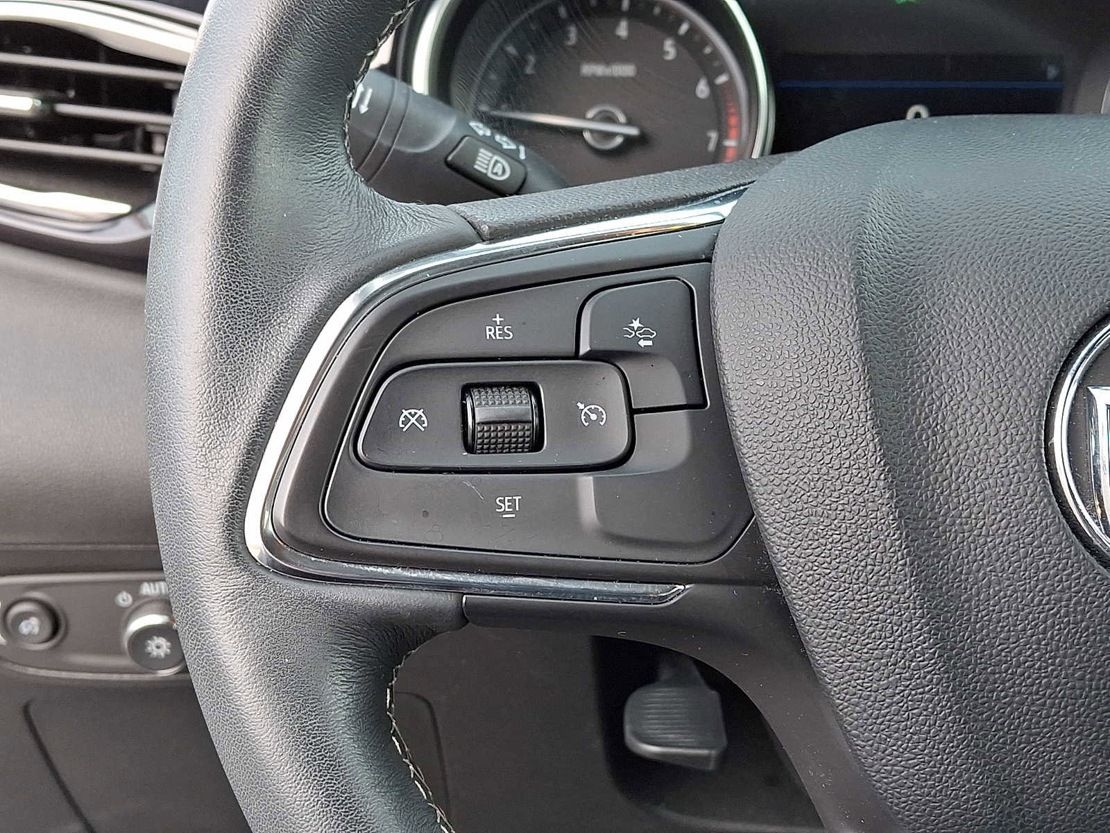 Certified 2023 Buick Encore GX Select w/ Experience Buick Package image 22