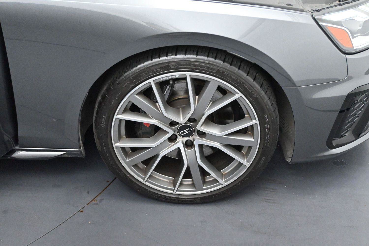 Used 2024 Audi S4 Premium Plus w/ Premium Plus Package AWD/4WD image 36